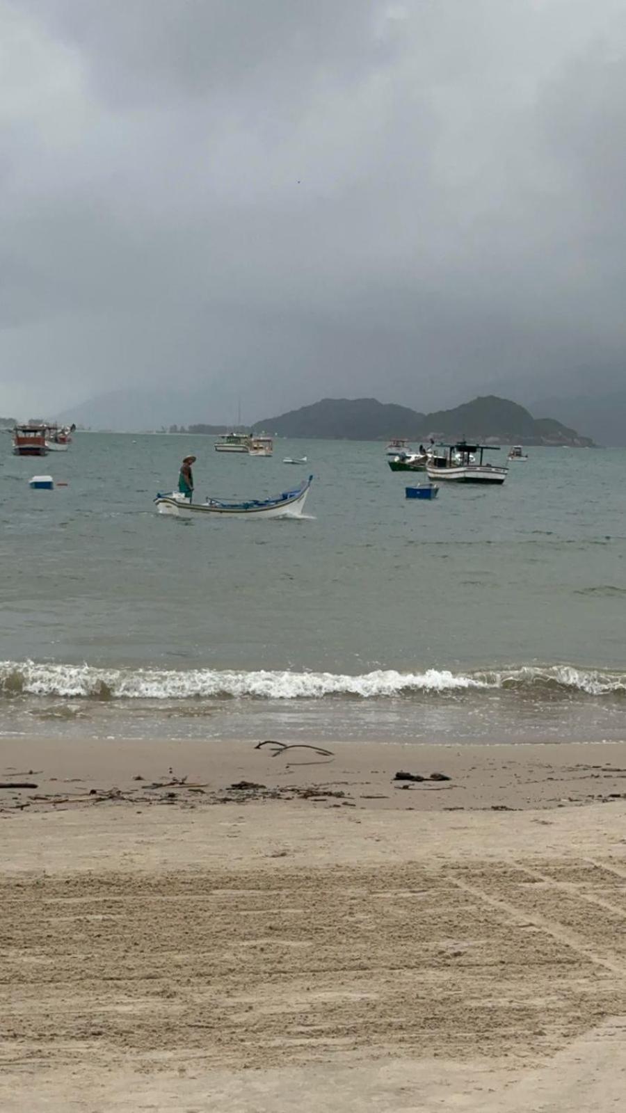 Appartamento Pousada Paraiso Ap Proximo Ao Centro Da Praia De Baixo Palhoça Esterno foto